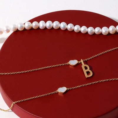 Kæder med perler og ædelsten